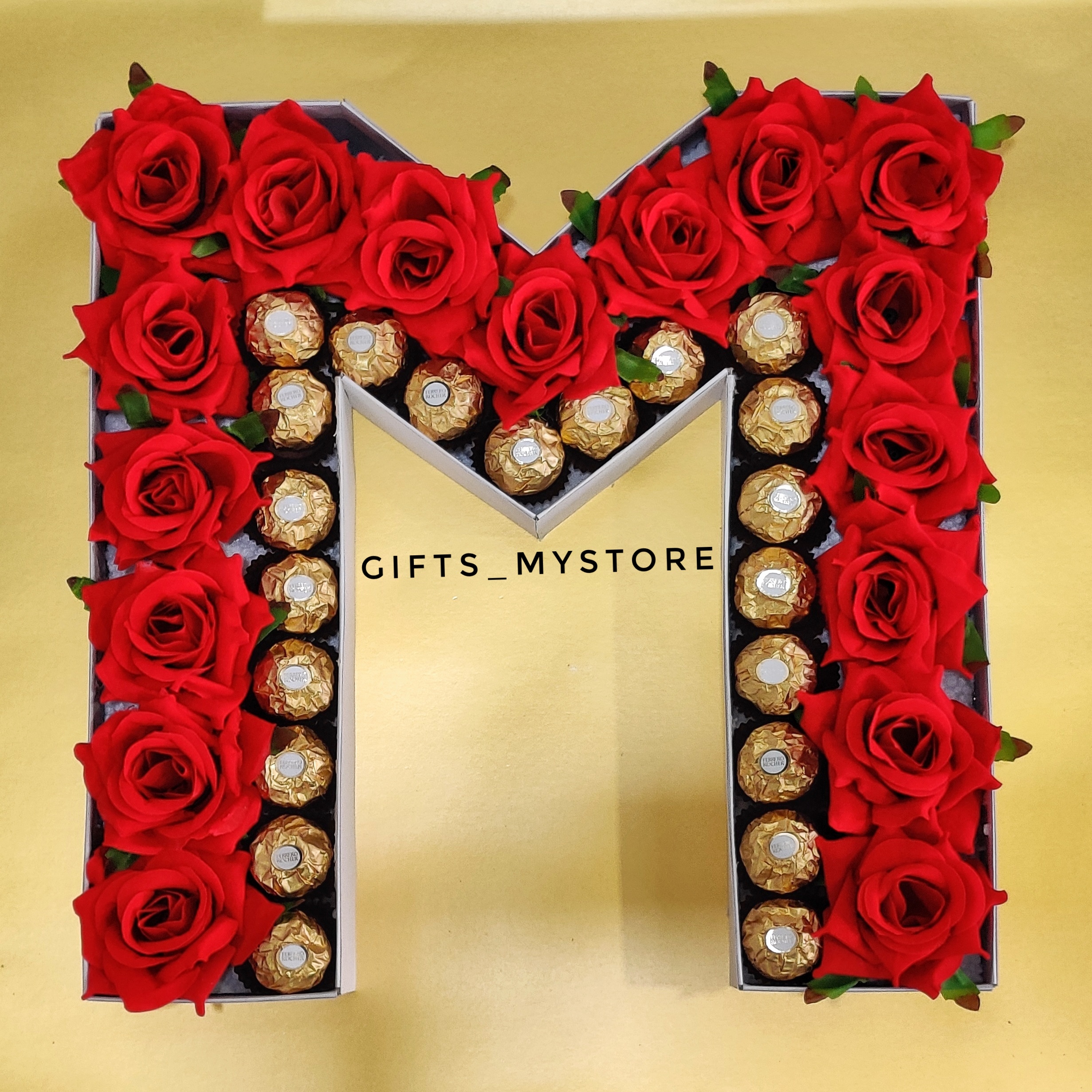 INITIALS CHOCOLATE GIFT – M